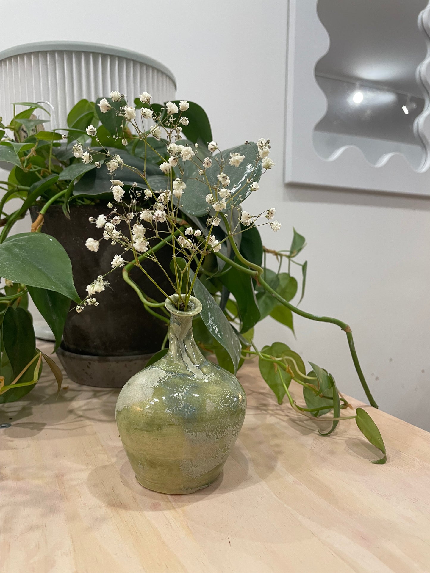 Keira / Green narrow necked vase