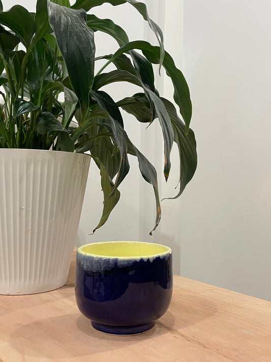 Judy / Dark cobalt blue latte cup with butter yellow interior