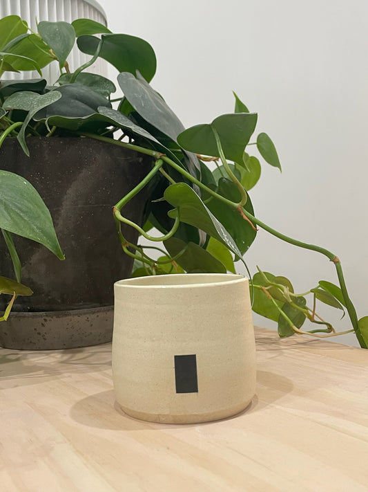 Kathleen / Minimalist cup with black stripe