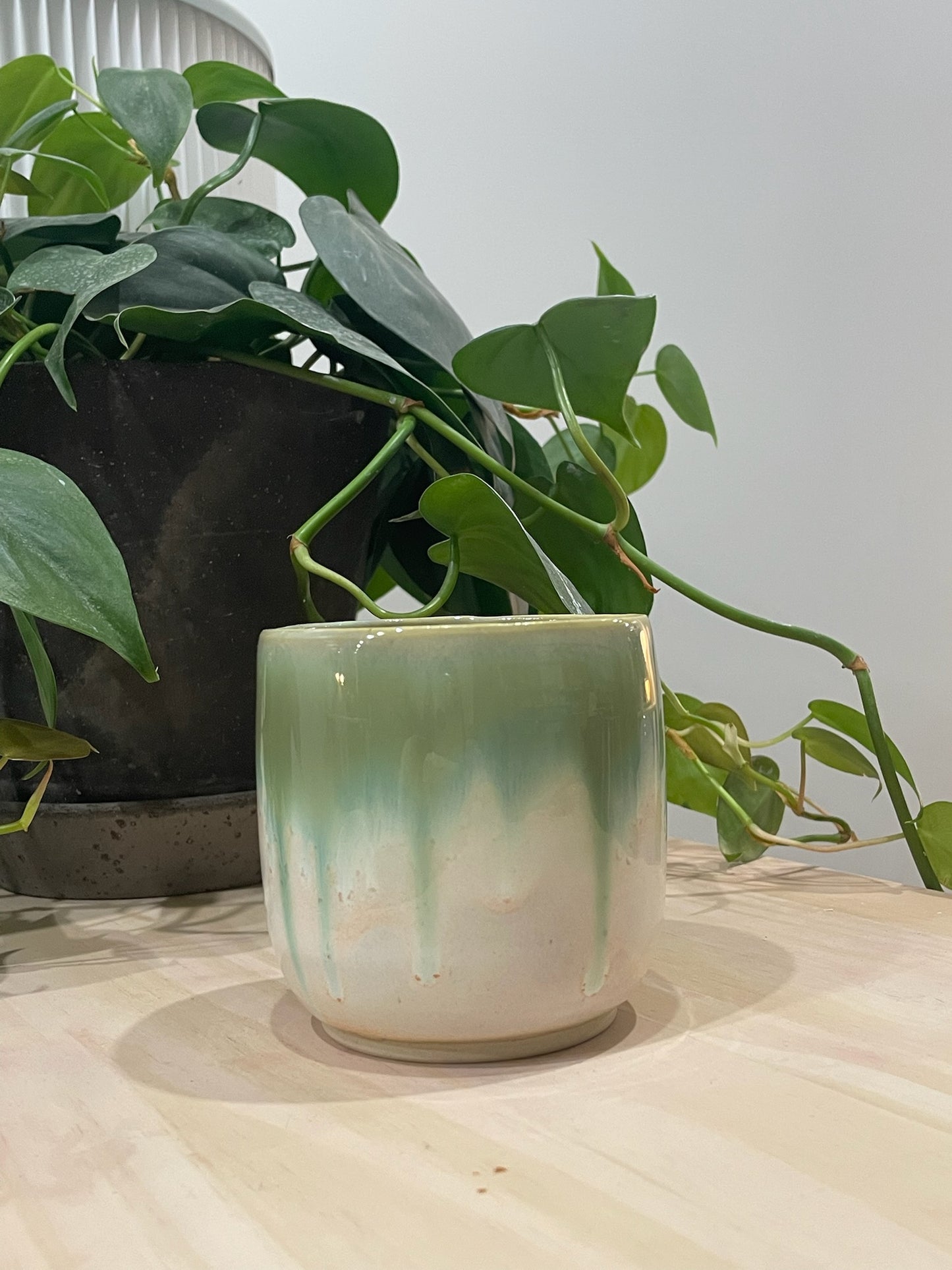 Kathleen / White mug with forest green waves