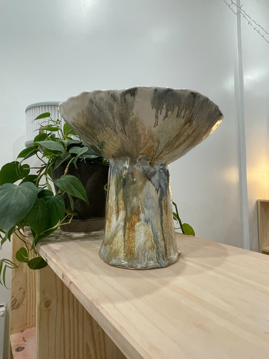 Lorraine / Multi-colored pedestal bowl