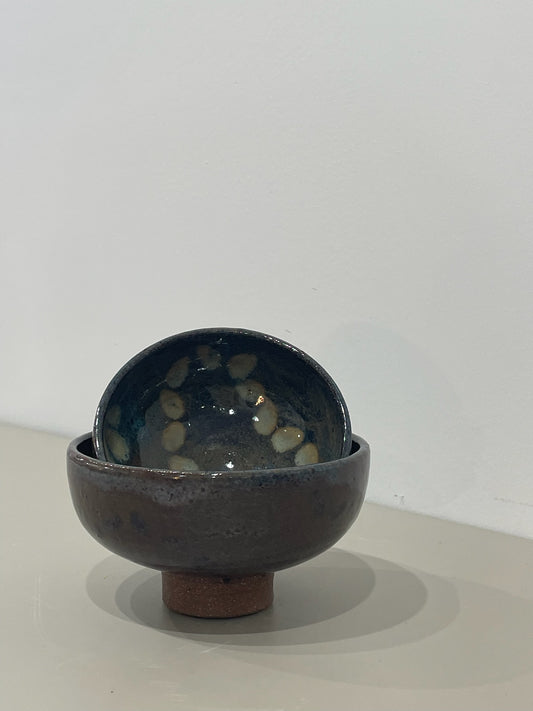 Marissa / Sauce bowls with white speckles