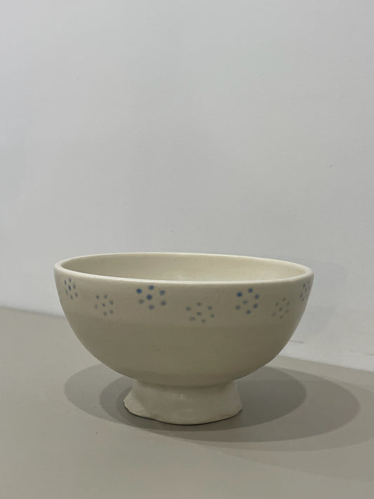 Katie / Cream bowl with blue dotted flowers