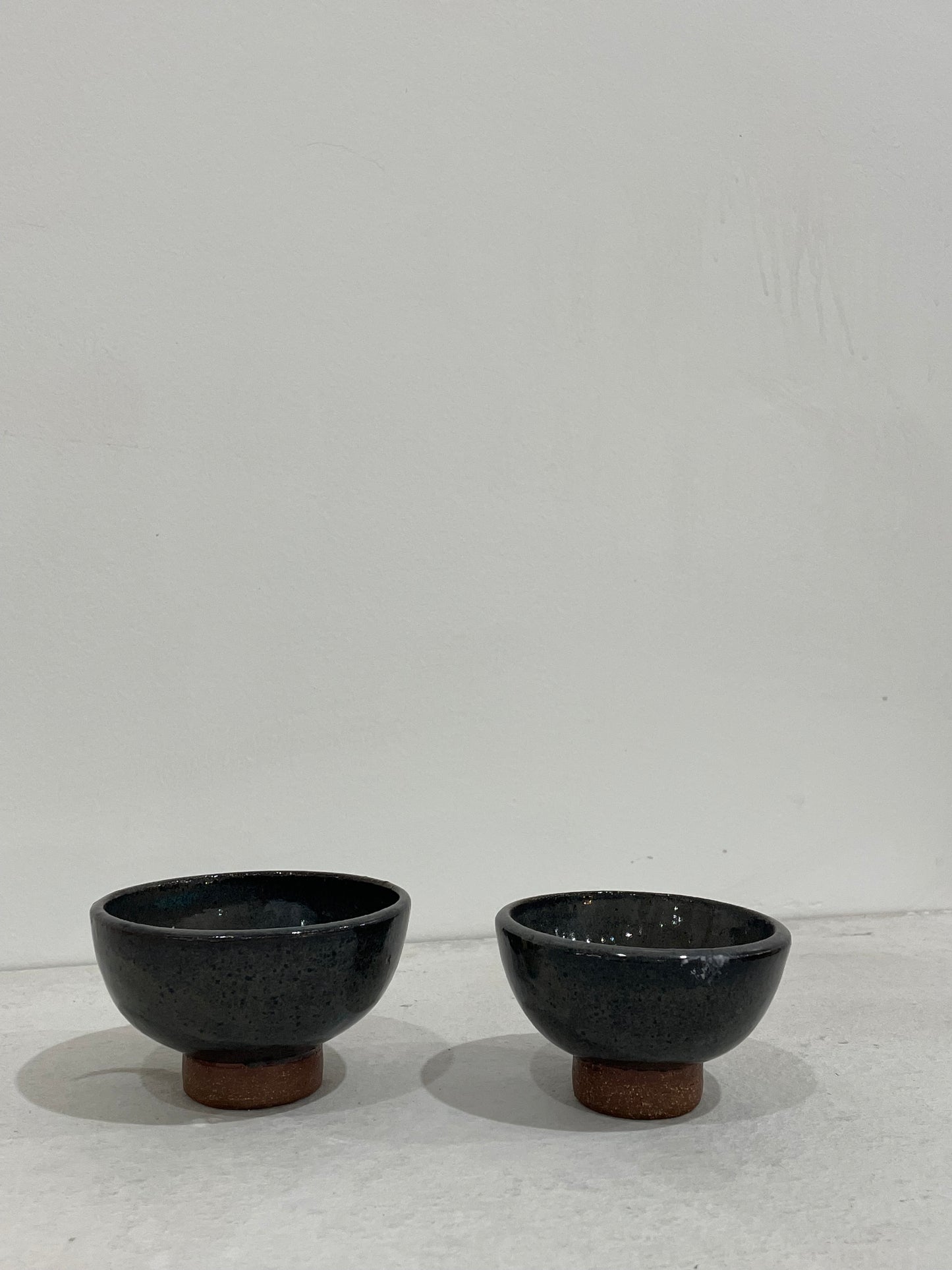 Marissa / Obsidian sauce bowls