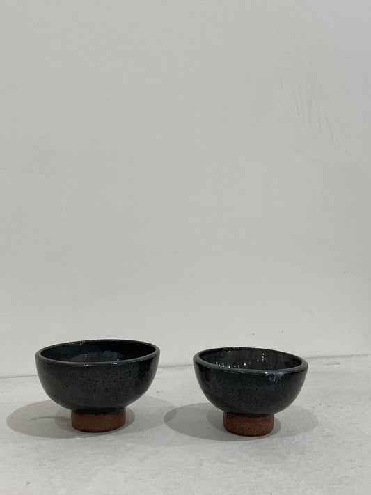 Marissa / Obsidian sauce bowls