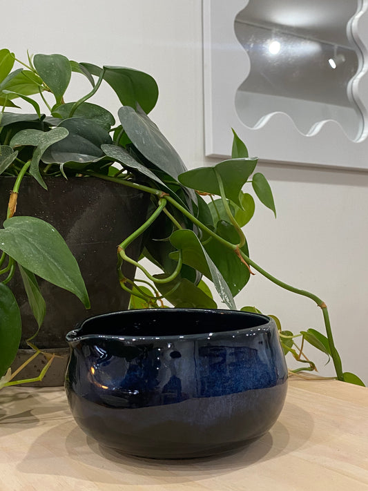 Judy / Blue & black matcha bowl