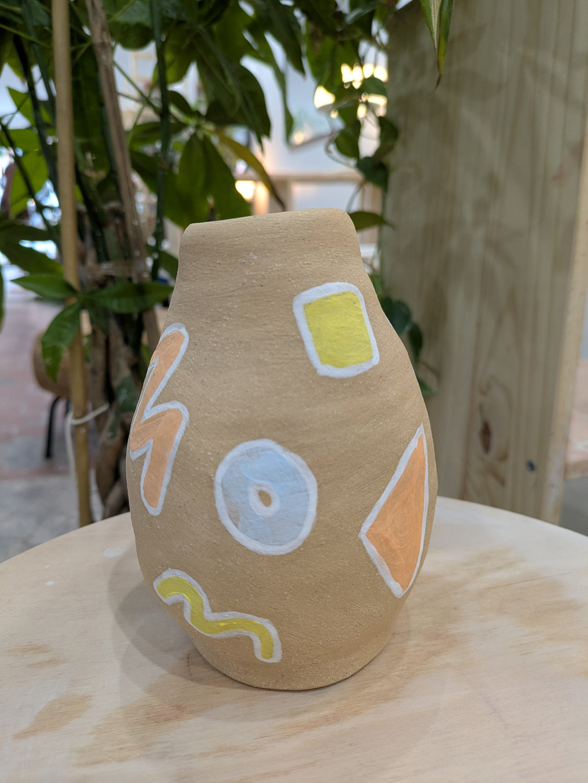 Emiko / graffiti vase