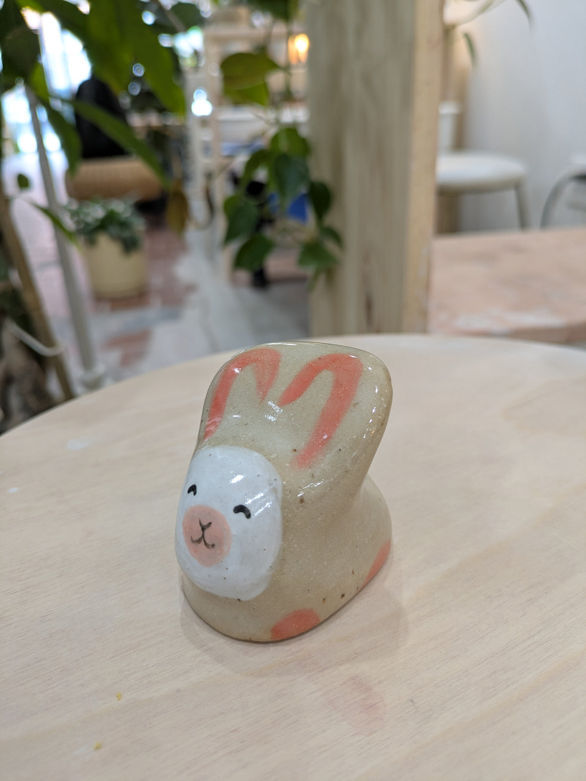 Emiko / bunny flower vase
